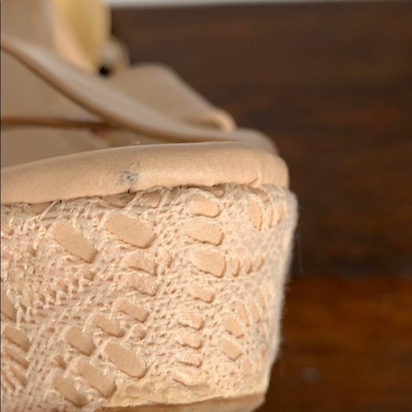 Charlotte Russe Nude Wedge Lace Size 10 - Picture 15 of 16